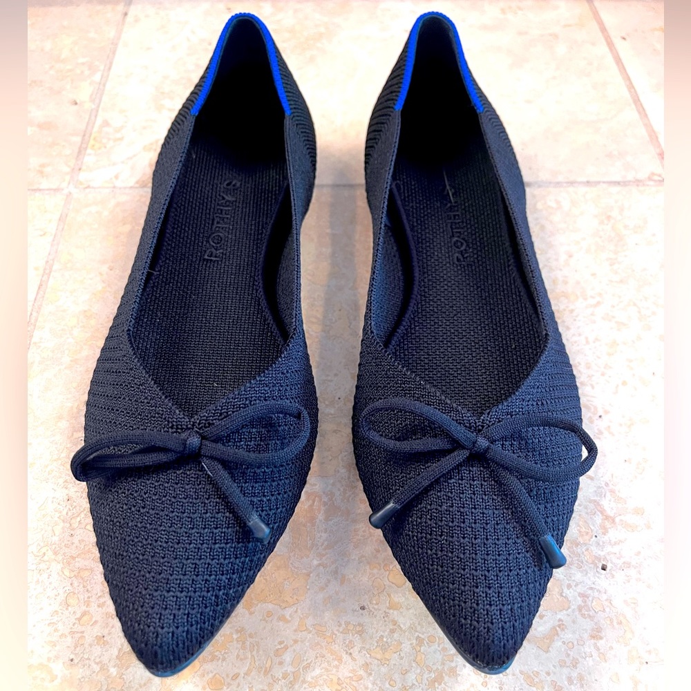 Rothy’s black flats